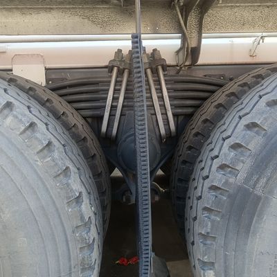 最大馬力 300-400hp 工業用重用水泥混合トラック