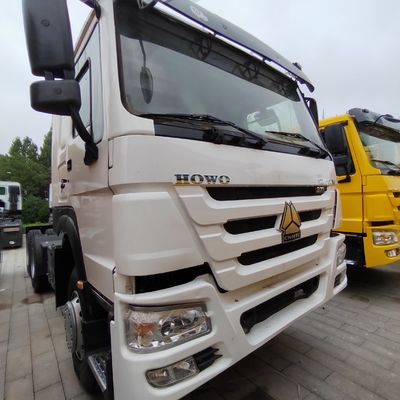 ユーロ3排出量基準 カスタマイズされたシノトラック CNG トラクタートラック 6X4 380/371/375/550HP