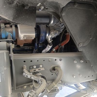 混合用の水力ステアリング・システムと8の運動量搭載の工業ミキサー・トラック