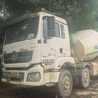 オーダーメイド リクエスト Sinotruk 8m3 ディーゼル コンクリートミキサー トラック