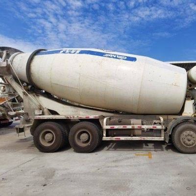 オーダーメイド リクエスト Sinotruk 8m3 ディーゼル コンクリートミキサー トラック