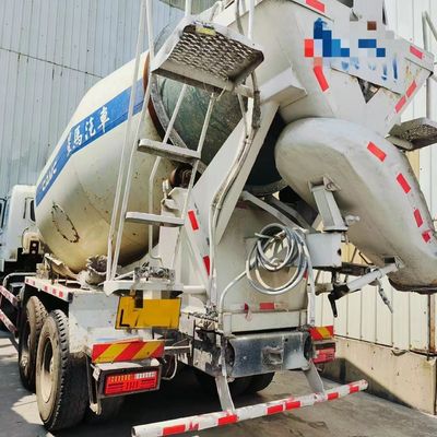 シノトラック 8m3 ディーゼルアギタター トラック 液体方向車 オーダーメイド要求