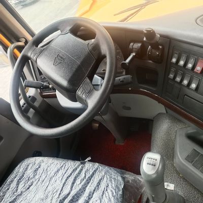 シノトラック 6X4 トラクター トラック 強力なディーゼルエンジンと水力ステアリング