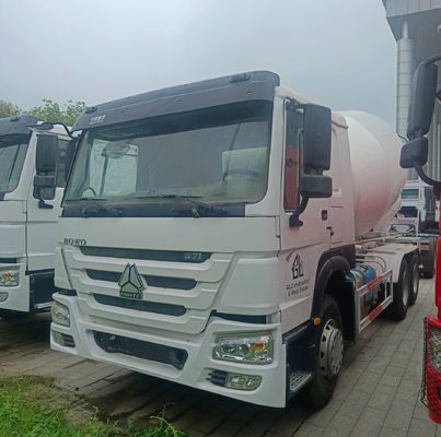 タイヤ シノトラック シャーシ HOWO 12m3 コスト 建設機械用のコンクリートミキサートラック
