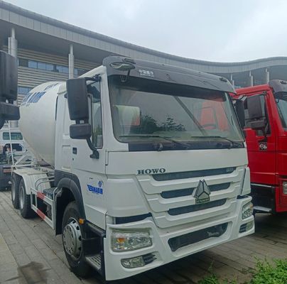 シノトラック シャーシ HOWO 12m3 自転コンクリートミキサー トラック 建設機器に最適