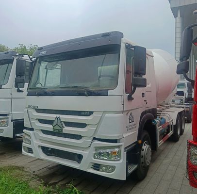 12m3 シノトルク・シャシとタイヤのコンクリートミキサートラック ディーゼル燃料 ユーロ3排出基準