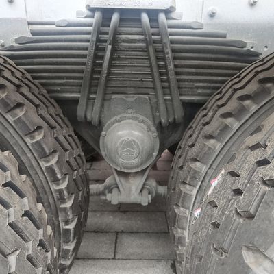 12m3 HOWO シメントミキサー トラック シノトルク・シャシと水力方向 6ヶ月