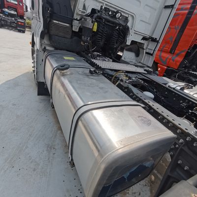400L 燃料タンク 貨物 輸送 トラック 空気懸垂座席 オーダーメイド要求