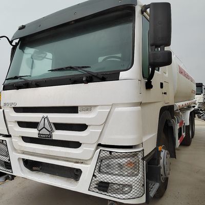 シノトラック シャーシ 20トンの使用済みHOWO 6X4 水配送トラック 水タンカー タイヤ付きトラック