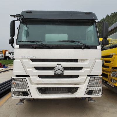 HOWO 6X4 20m3 20cu. M ステンレス鋼水タンカー トラック 炭素鋼貨物箱