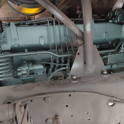 HOWO 6X4 20m3 20cu. M ステンレス鋼水タンカー トラック 炭素鋼貨物箱