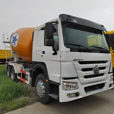 1000.00cm * 250.00cm * 345.00cm パッケージサイズ Sinotrukの水配送トラック