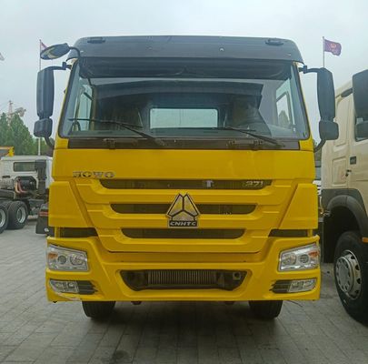 トイューブレスタイヤ設計の輸送用HOWO トラクターヘッドと351-450hp馬力