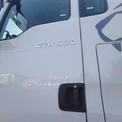 600L 燃料タンク 重荷トラクター 貨物 トラック 輸送 トラック シトラック 半トレーラーを牽引する