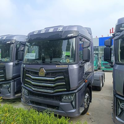 国産重型トラック HOWO700HP 6x4 10ホイール用牽引輸送トラック 2024年