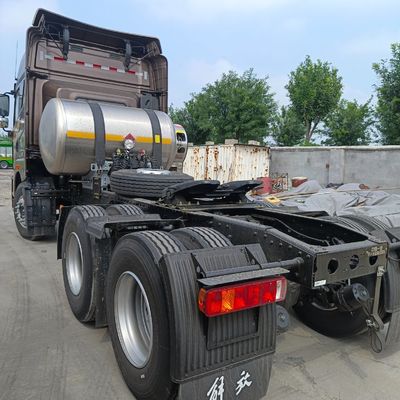 管のないタイヤ ディーゼル リバレーション Jh6 ガストラクター 強力なエンジンを搭載した輸送車