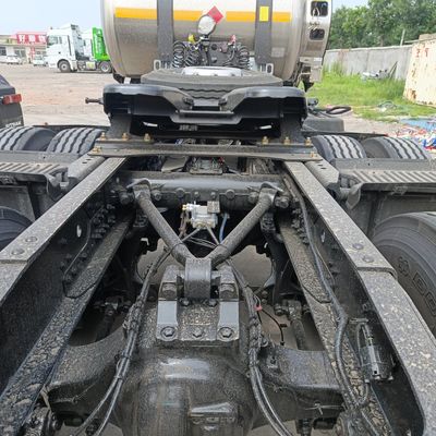 管のないタイヤ ディーゼル リバレーション Jh6 ガストラクター 強力なエンジンを搭載した輸送車