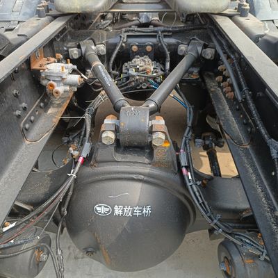 Jh6 420 シノトルク・シャシーと水力方向付けをカスタマイズした重型トラック