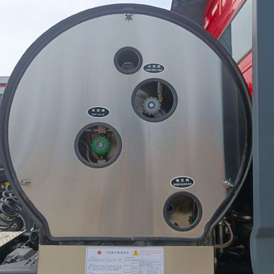 フロントリフティングスタイル 6X4 ダンピングタイプ LNG ガス トラクション トラック 580HP トラクター