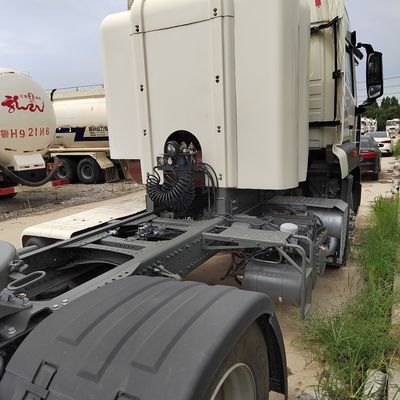 シノトラック シトラック HOWO 6X4 CNG 重荷トラック
