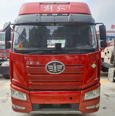 経済的にFAW Jiefang J6p ガス 6X4 トラクション トランスポート トラック エンジン容量&gt;8L
