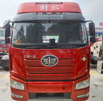 リベレーション J6p トラクション トランスポート トラック 6 * 4/4 * 2/6 * 2 510HP トラクター
