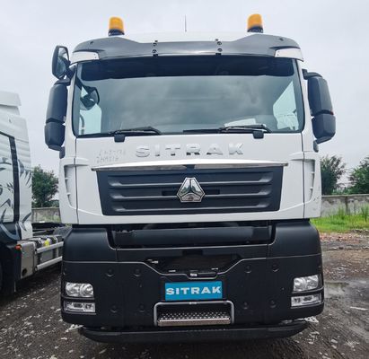 シノトルク・シトラク 重荷型ターパートラック 1000Lの燃料タンクと牽引半トレーラー