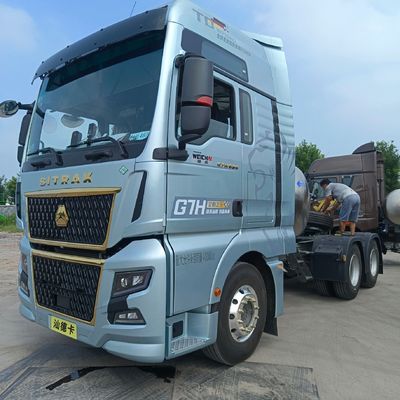 スタイリングと6×4駆動ホイール