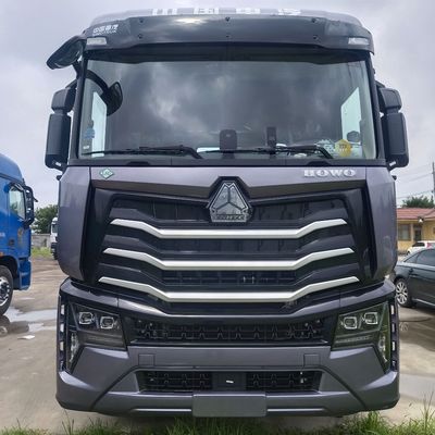 国営重貨車グループ 6X4 LNG燃料トラクター輸送トラック