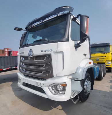 ISO認定の重荷を牽引するセミトレーラー Sinotruk HOWO 6800 * 2500 * 3200