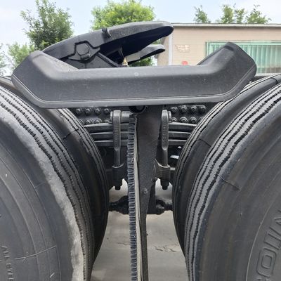 630HPガソリントラクター トラック タイヤとISO認証 Sinotruk・シャシ