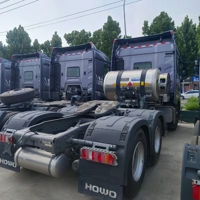カスタマイズされた2024 HOWO LNG トラクター トラック 480HPから700HP