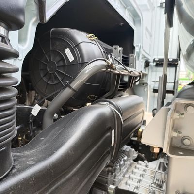2024 Shandeka G7h LNGガストラクター トラック 6 * 4 630HP トラック トラックヘッド