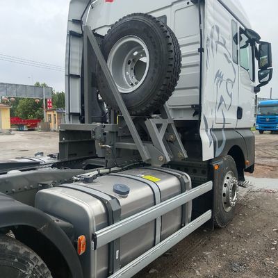 自動運転機能と強力なエンジンGCC認定タイヤの6x4ダンプトラック