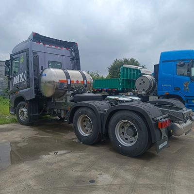 マックス HOWO LNG自動トランスミッション トラクター車両 総重量8800kg