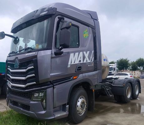 2024 HOWO 6X4LNG540HP 自動トランスミッション トラクター 輸送用トラック