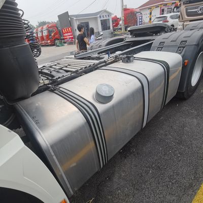 シノトラック トラック トラック 6X4 3ヶ月 販売後サービス