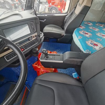 貨物輸送は重荷用HOWO 6X4 トラック 110kgの荷重容量で容易になりました