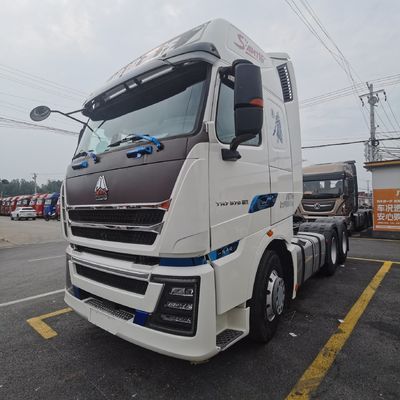 自然吸気 Sinotruk 6X4 重荷トラック あなたの究極の輸送ソリューション