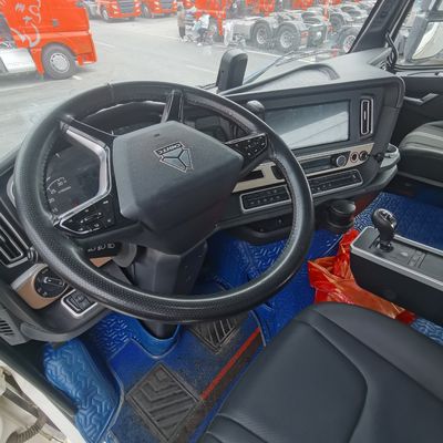 自然吸気 Sinotruk 6X4 重荷トラック あなたの究極の輸送ソリューション