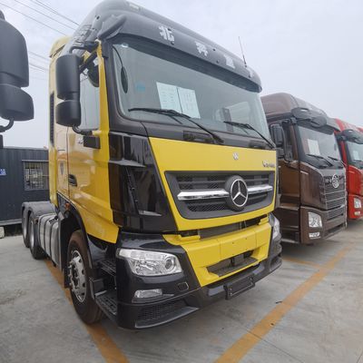 重荷輸送 北京ベンツ トラクタートラック シノトルク・シャシ エンジン容量 &gt;8L