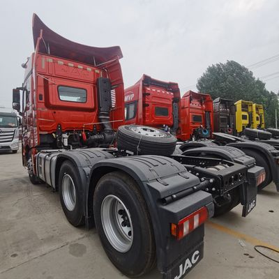 滑らかな走行保証 JAC 6X4 トラック 351-450hp 600L燃料タンク