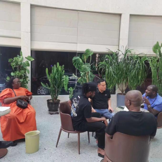 China′s New Delong 8X4 6X4 1012 Wheel Mining Dump Truck 470HP Transport Truck