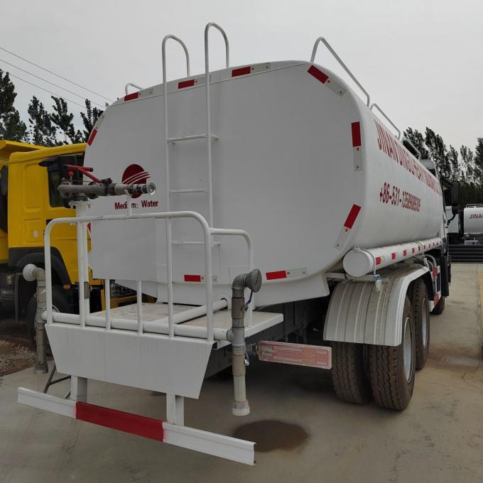 Sinotruk HOWO 6X4 15000liters 2000lm³ Drinking Spraying Water Delivery Truck Discount5%