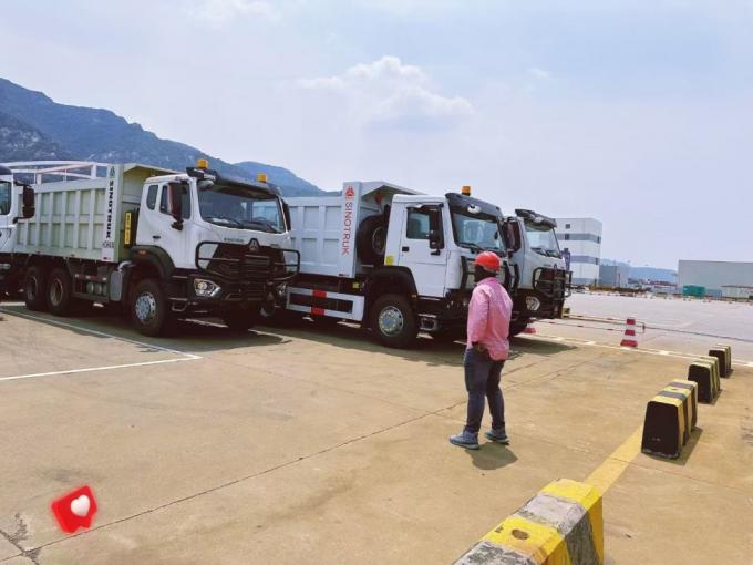 Sinotruk HOWO 6X4 15000liters 2000lm³ Drinking Spraying Water Delivery Truck Discount5%